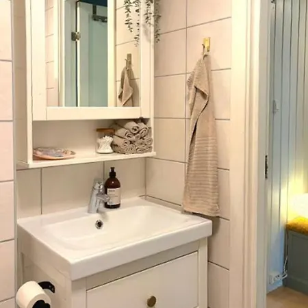 Charming By Sofienberg Park Apartament Oslo
